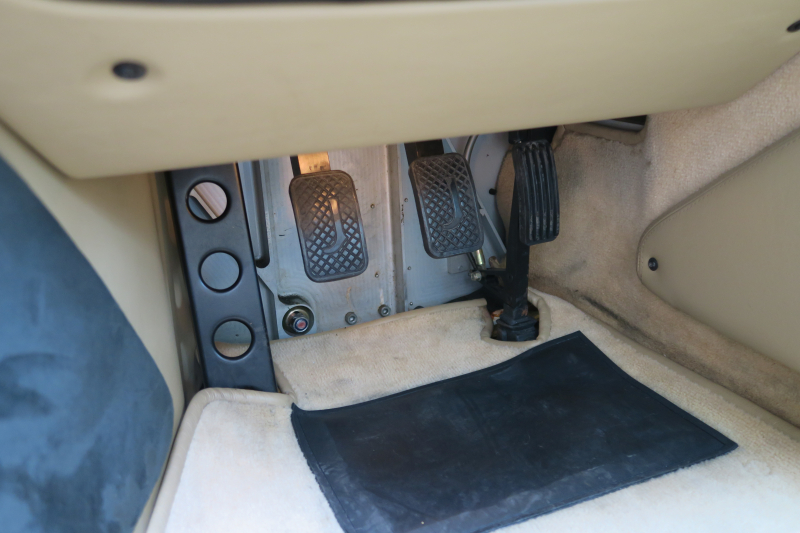 ジャガー&nbsp;XJ220&nbsp;中古車