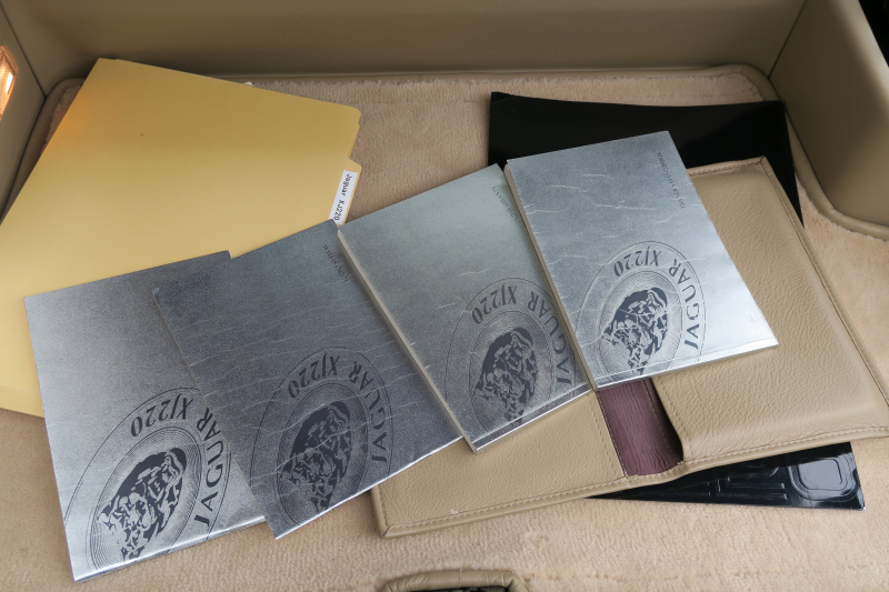 ジャガー&nbsp;XJ220&nbsp;中古車