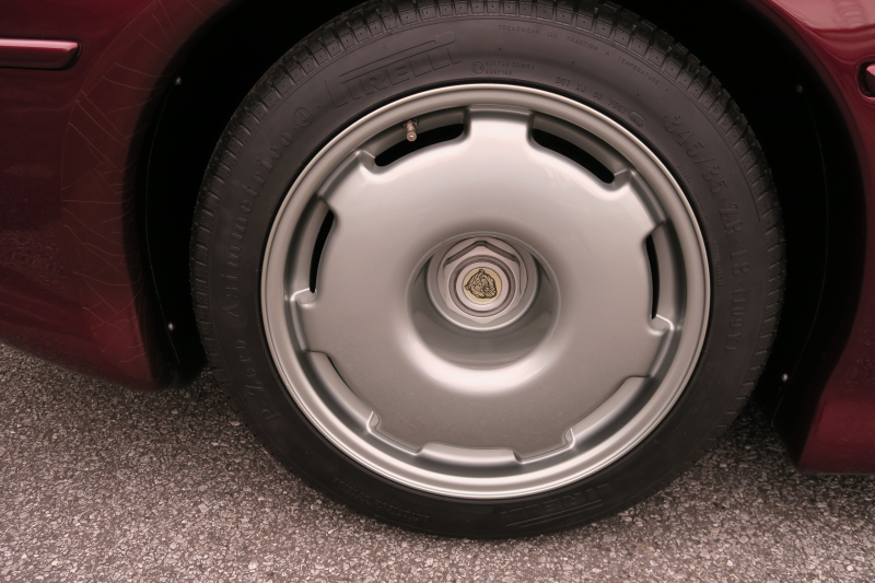 ジャガー&nbsp;XJ220&nbsp;中古車