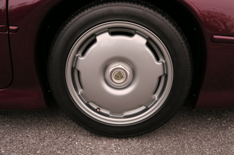 ジャガー&nbsp;XJ220&nbsp;中古車