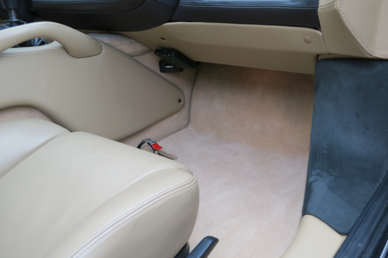 ジャガー&nbsp;XJ220&nbsp;中古車