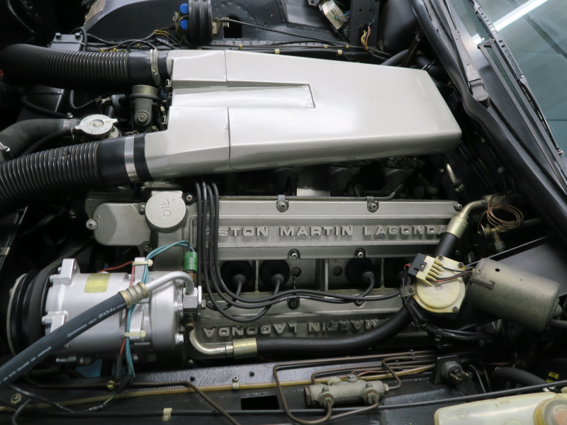 アストンマーティン ラゴンダ 中古車