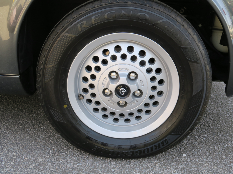 ディムラー Double-6 中古車