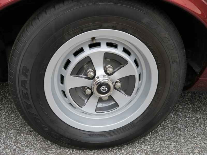 ディムラー Double-6 中古車