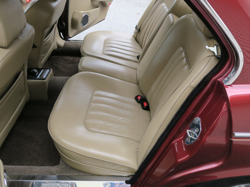 ディムラー Double-6 中古車