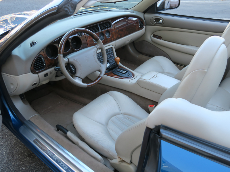 ジャガー XK8 Convertible 中古車