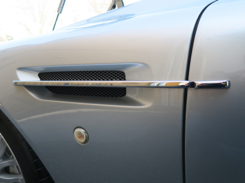 アストンマーティン DB9 中古車