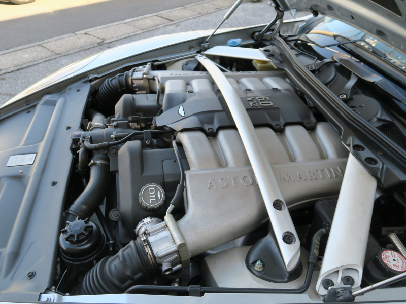 アストンマーティン DB9 中古車