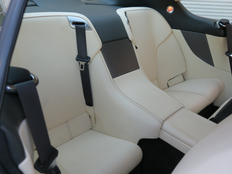 アストンマーティン DB9 中古車