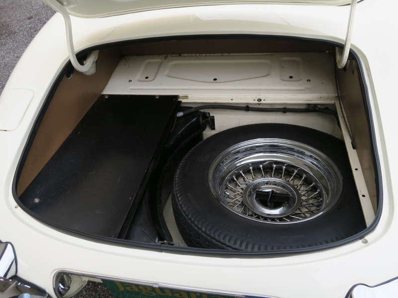 ジャガー Eタイプ Sr.14.2OTS 中古車