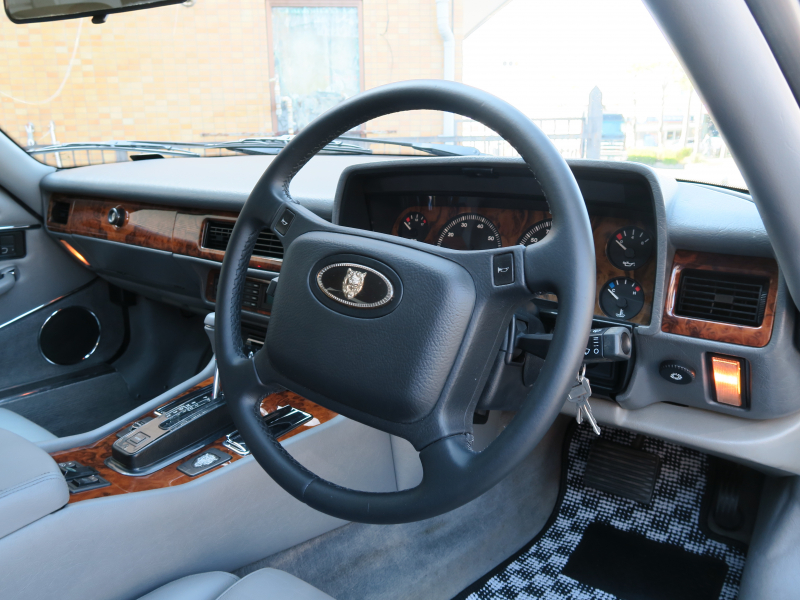 ジャガー&nbsp;XJ-S&nbsp;4.0 Lynx Eventer&nbsp;中古車