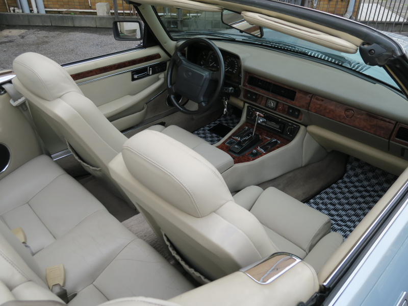 ジャガー&nbsp;XJ-S&nbsp;4.0 Convertible&nbsp;中古車