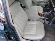 ディムラー 4.0 中古車