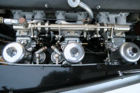 アストンマーティン DB6 中古車