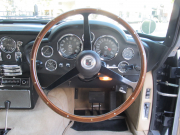 アストンマーティン DB6 Volante 中古車