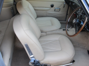 アストンマーティン DB6 Volante 中古車