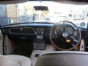 アストンマーティン DB6 Volante 中古車