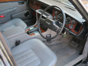 ディムラー Double-6 中古車