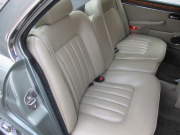 ディムラー Double-6 中古車